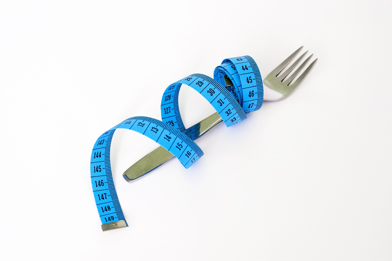 tape, fork, diet-403586.jpg